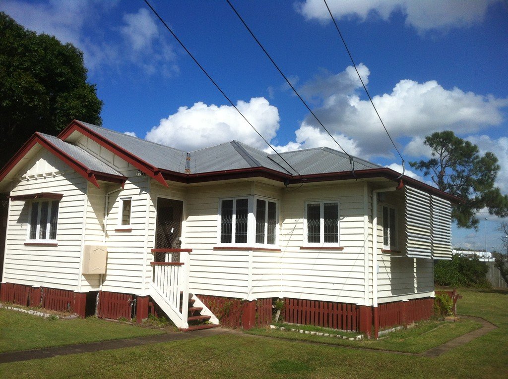 30 Meymot Street BANYO 1