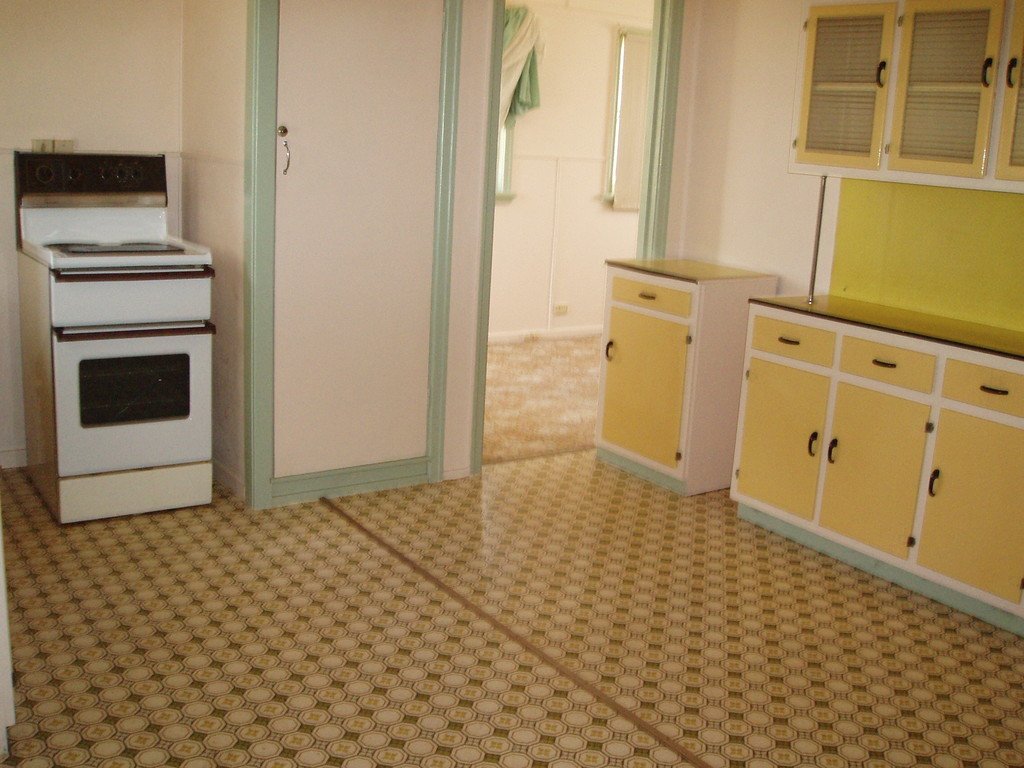 30 Meymot Street BANYO 2