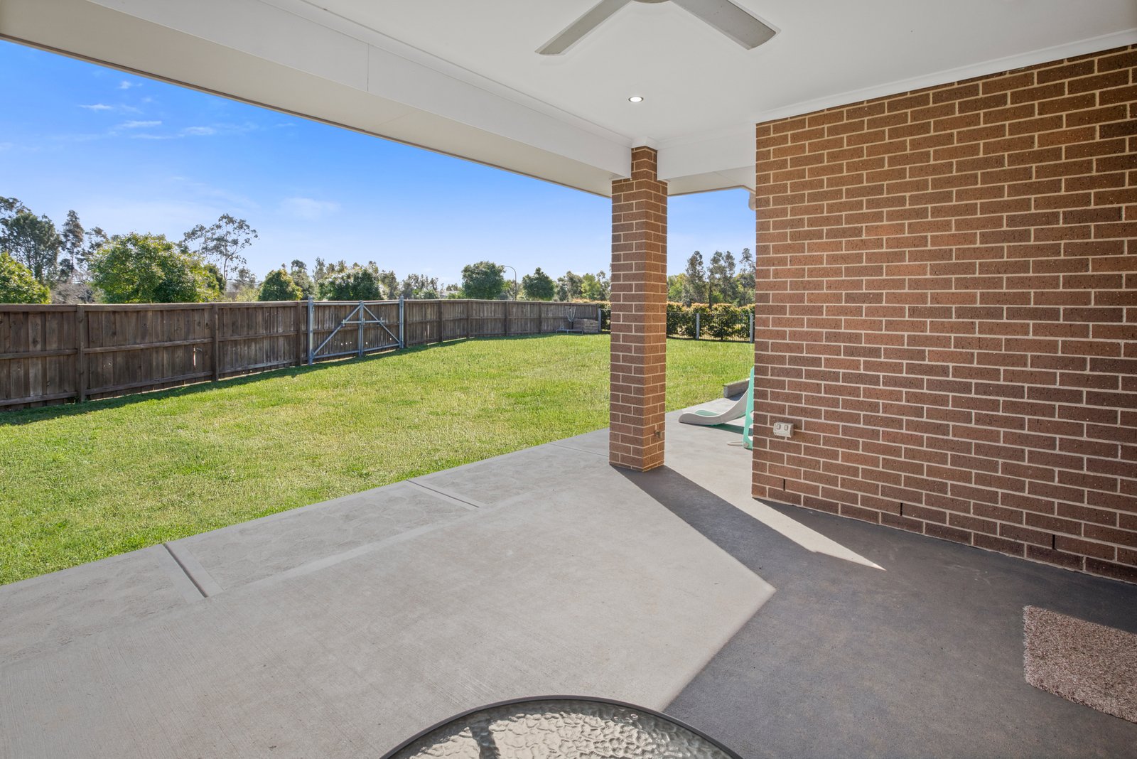 30 Midfield Close RUTHERFORD 11