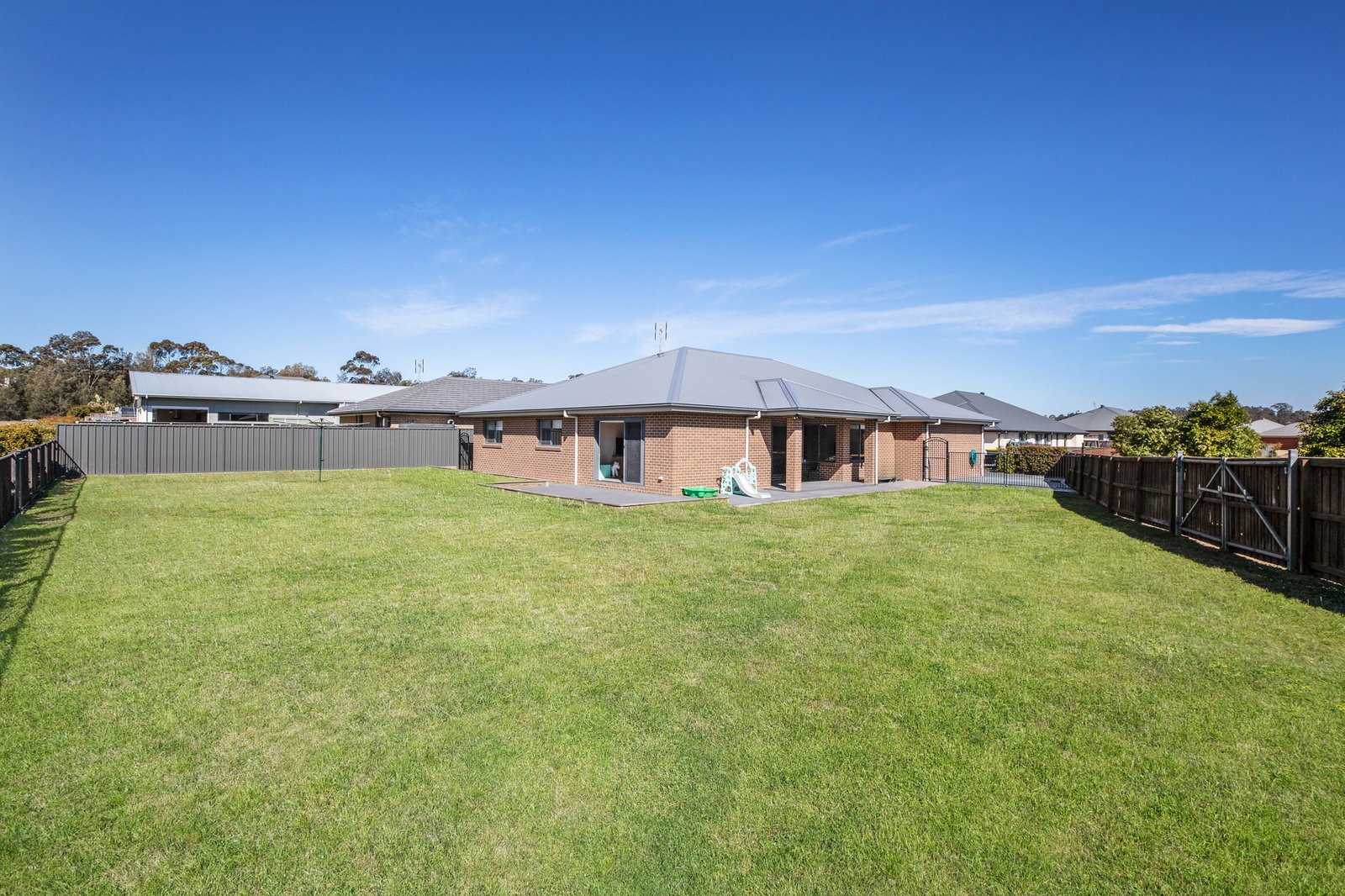 30 Midfield Close RUTHERFORD 17