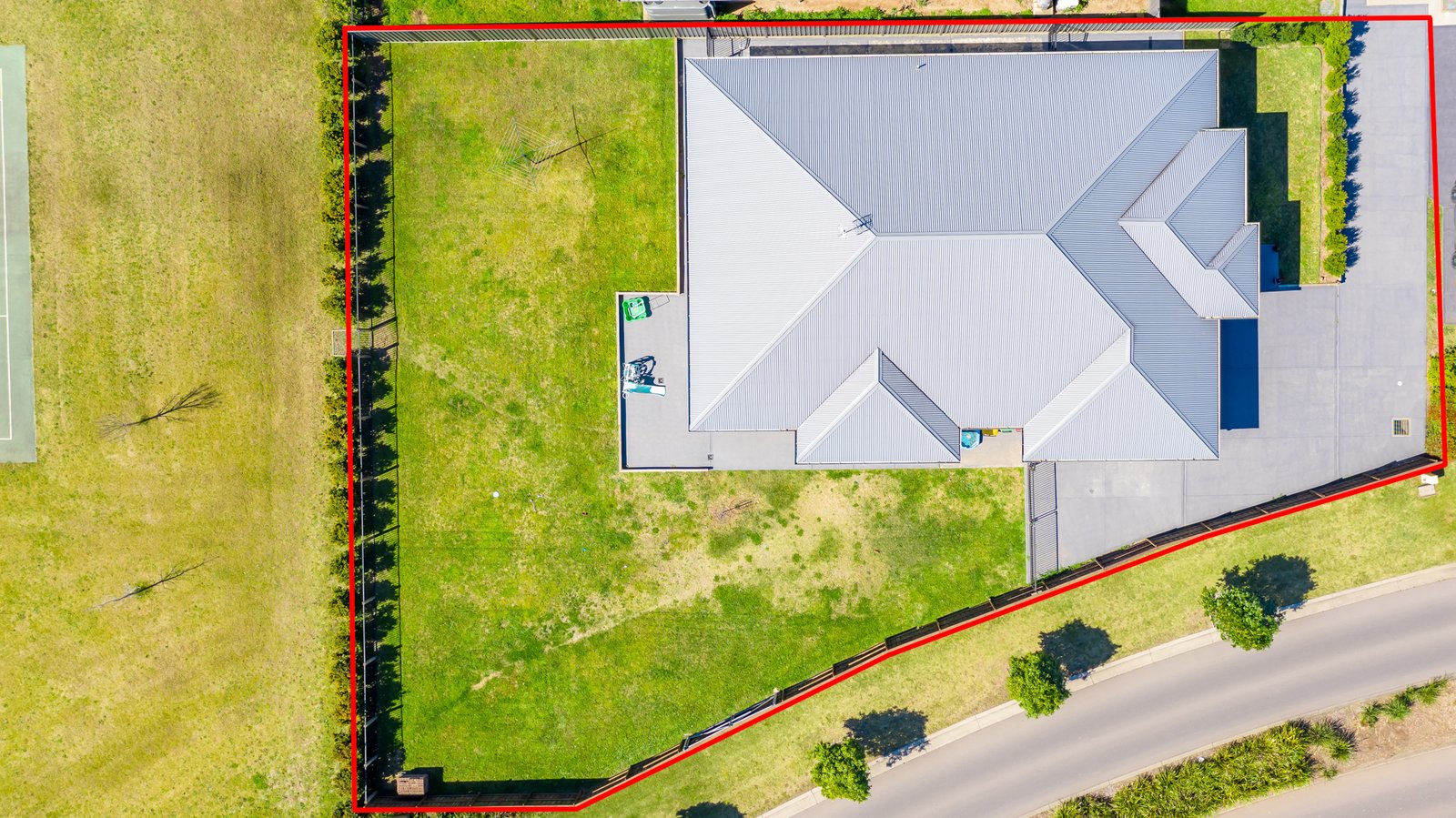 30 Midfield Close RUTHERFORD 20