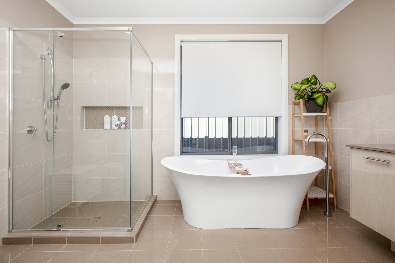 30 Midfield Close RUTHERFORD 25