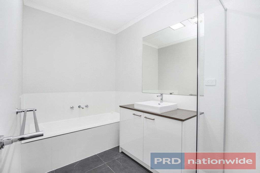 30 Monaghan Terrace ALFREDTON 8