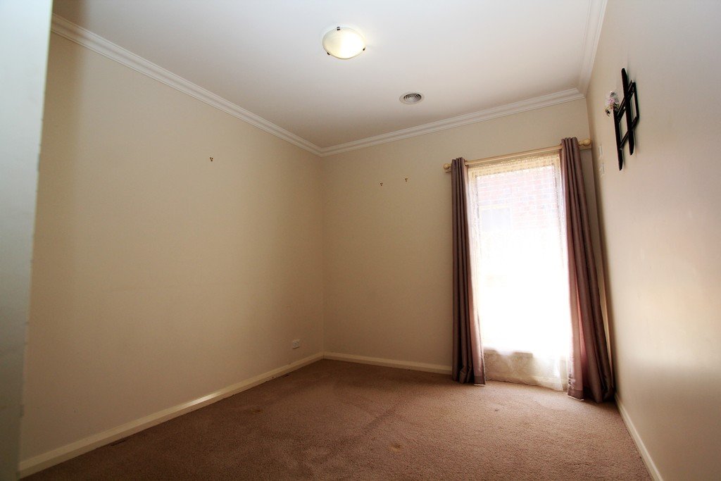 30 Monastery Drive WENDOUREE 8