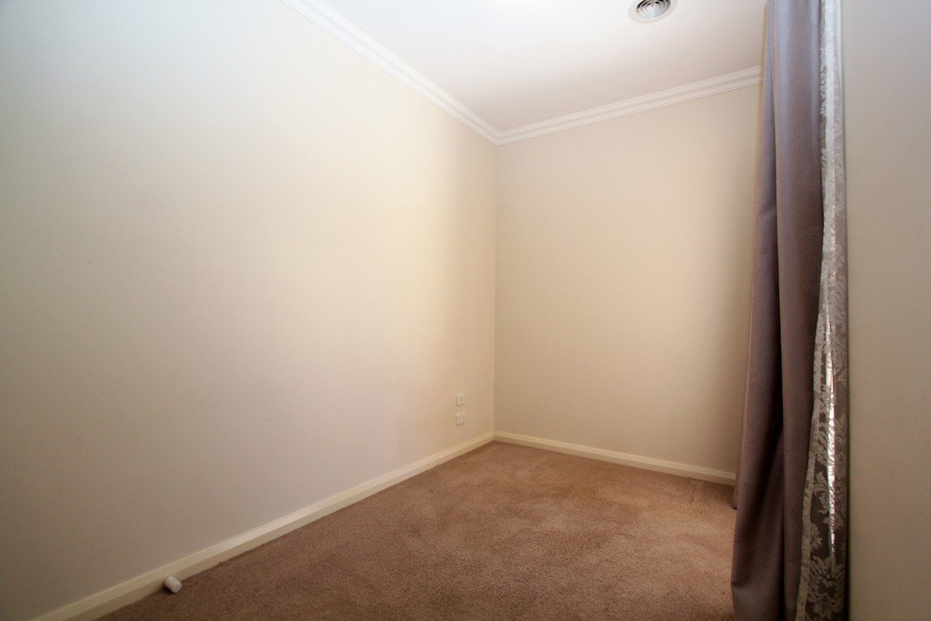 30 Monastery Drive WENDOUREE 9