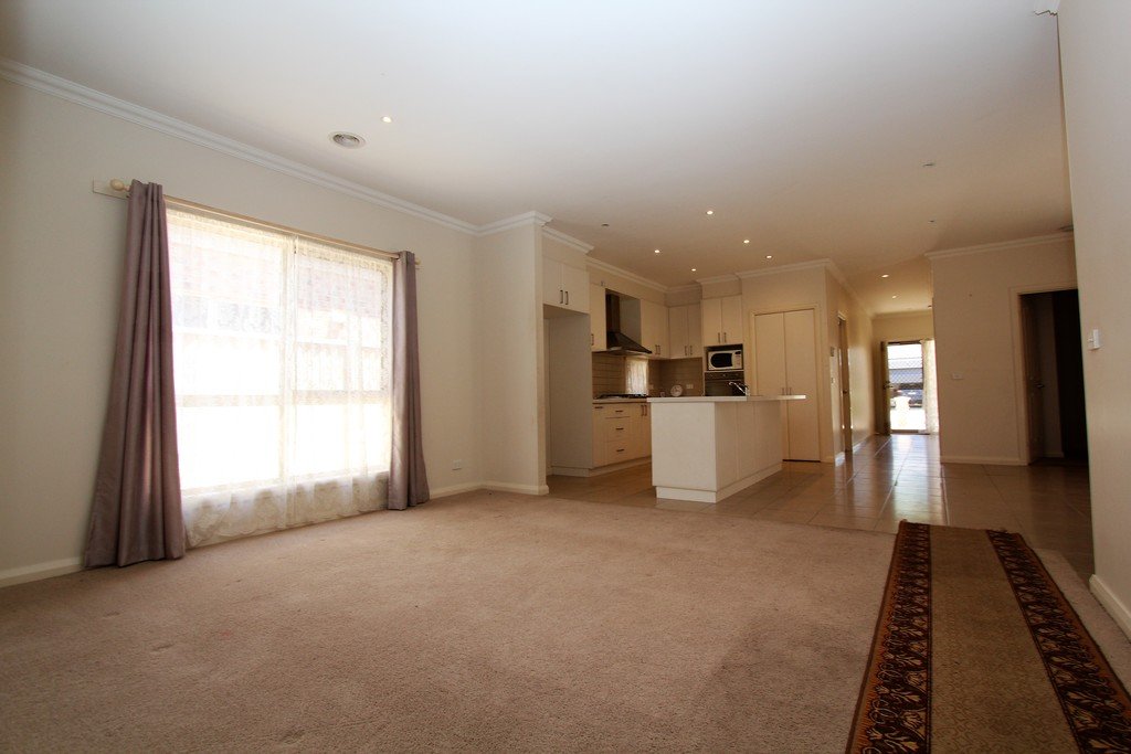 30 Monastery Drive WENDOUREE 5