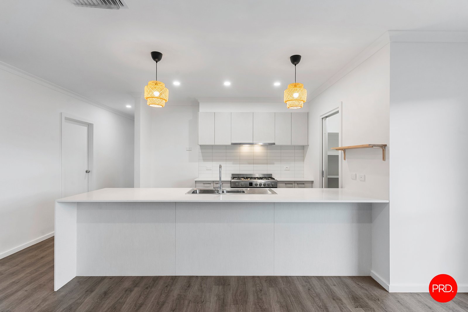 30 Namatjira Bvd  HUNTLY 3