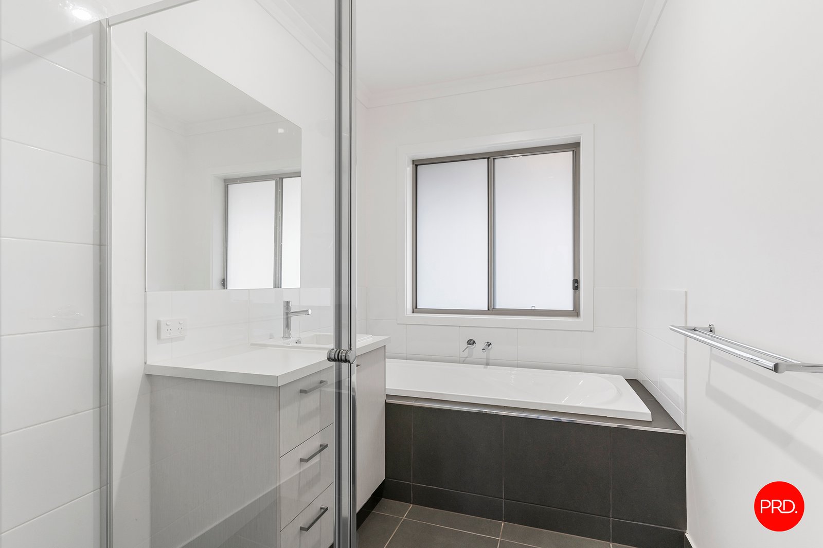 30 Namatjira Bvd  HUNTLY 13