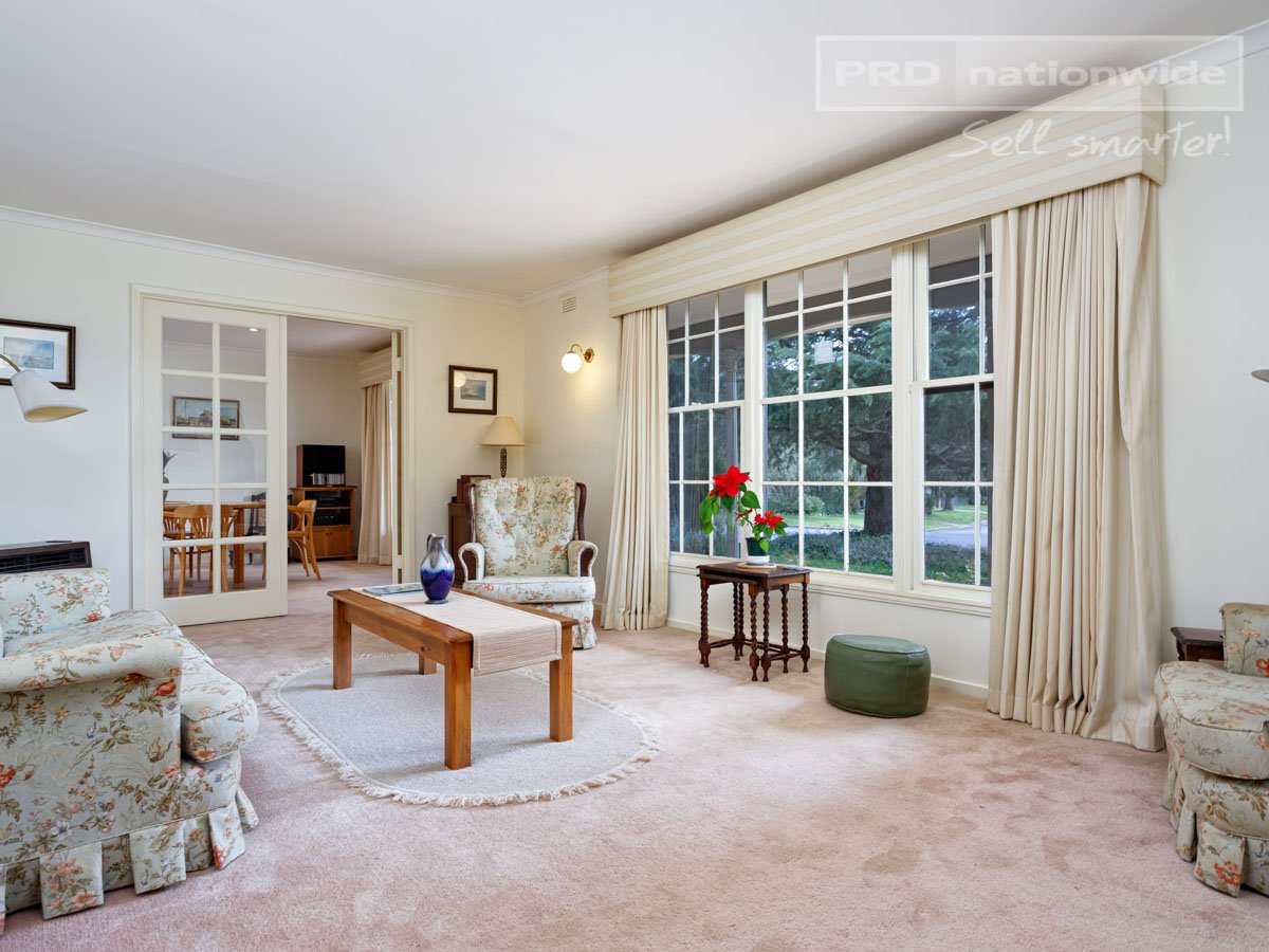 30 Norfolk Avenue LAKE ALBERT 2