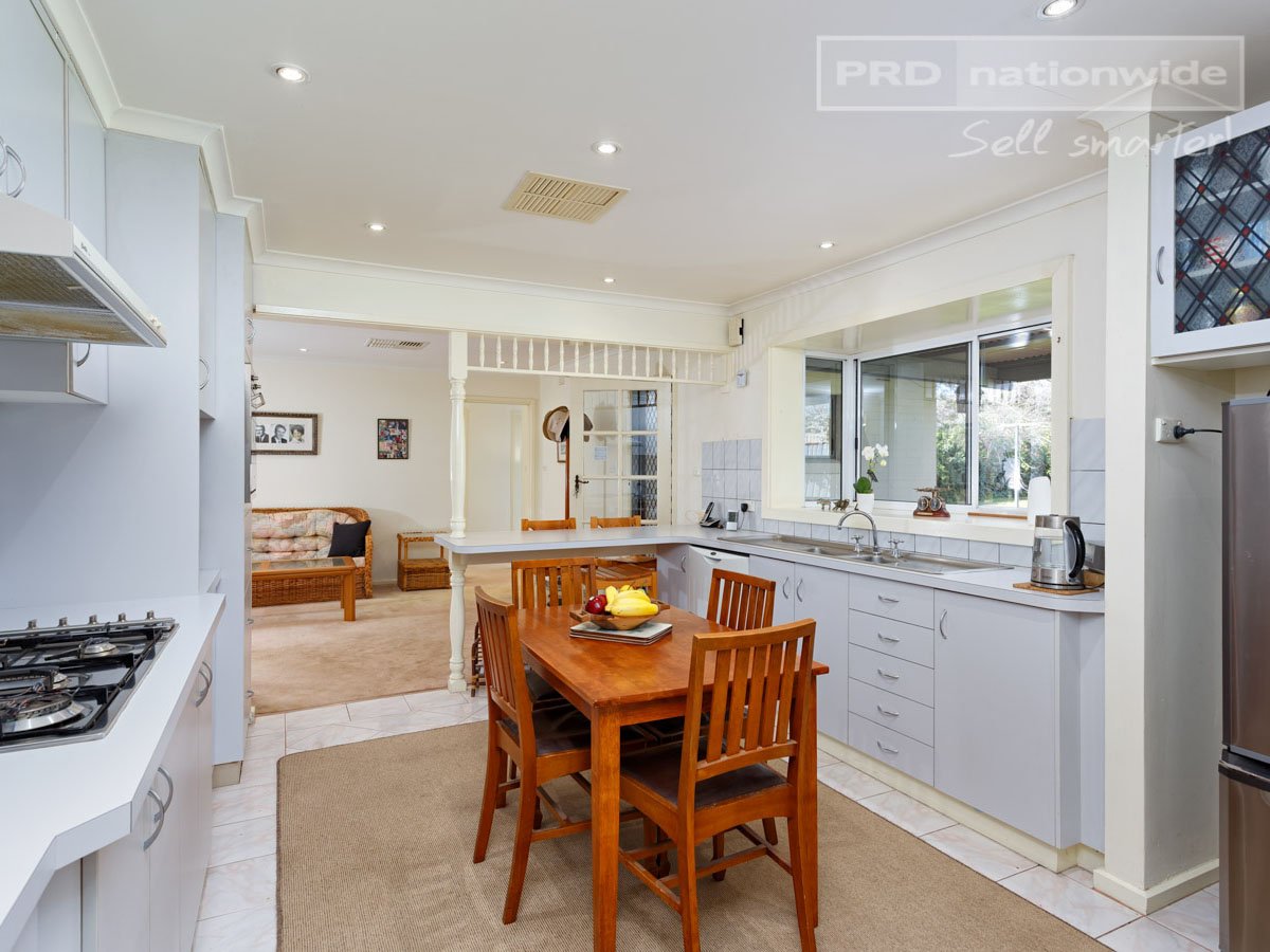 30 Norfolk Avenue LAKE ALBERT 3