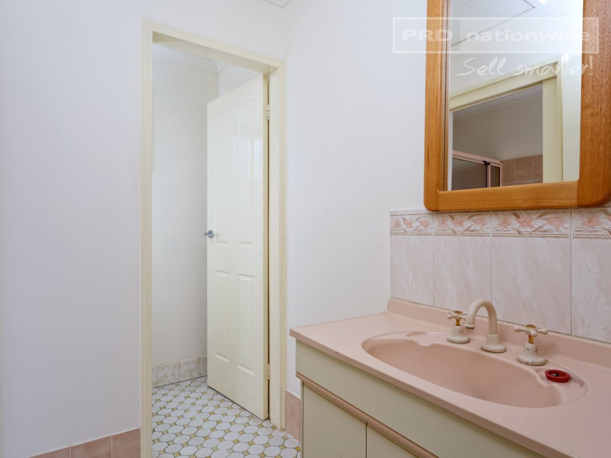 30 Norfolk Avenue LAKE ALBERT 9