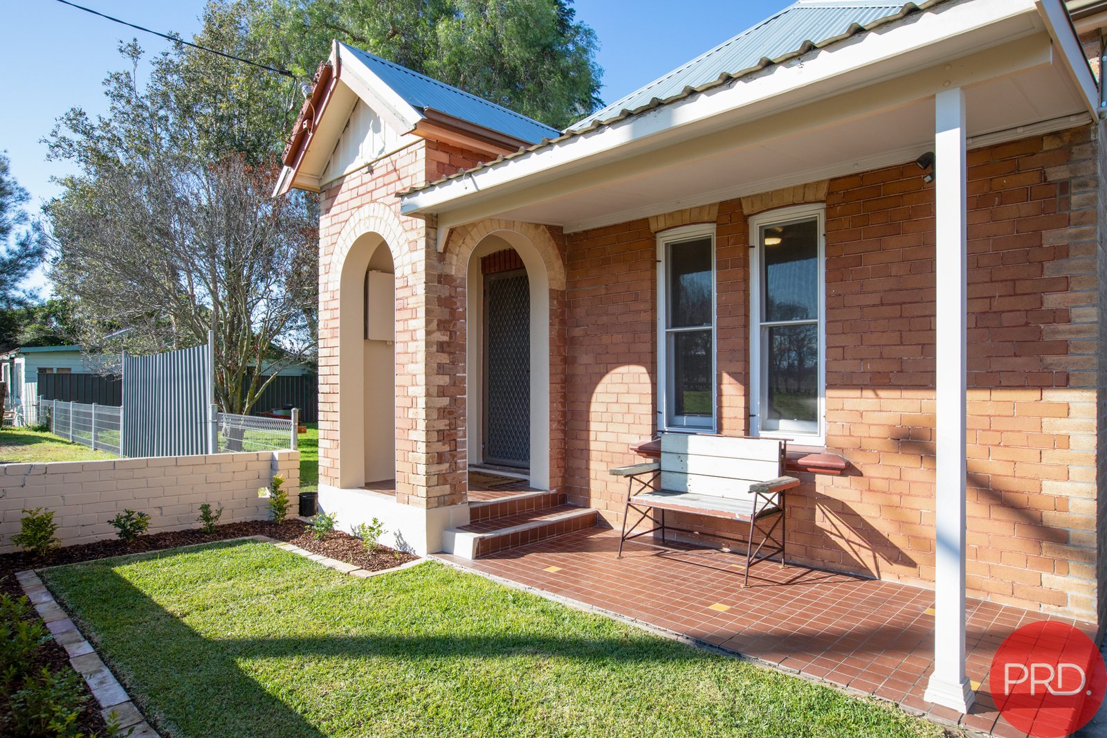 30 Oakhampton Road OAKHAMPTON 4