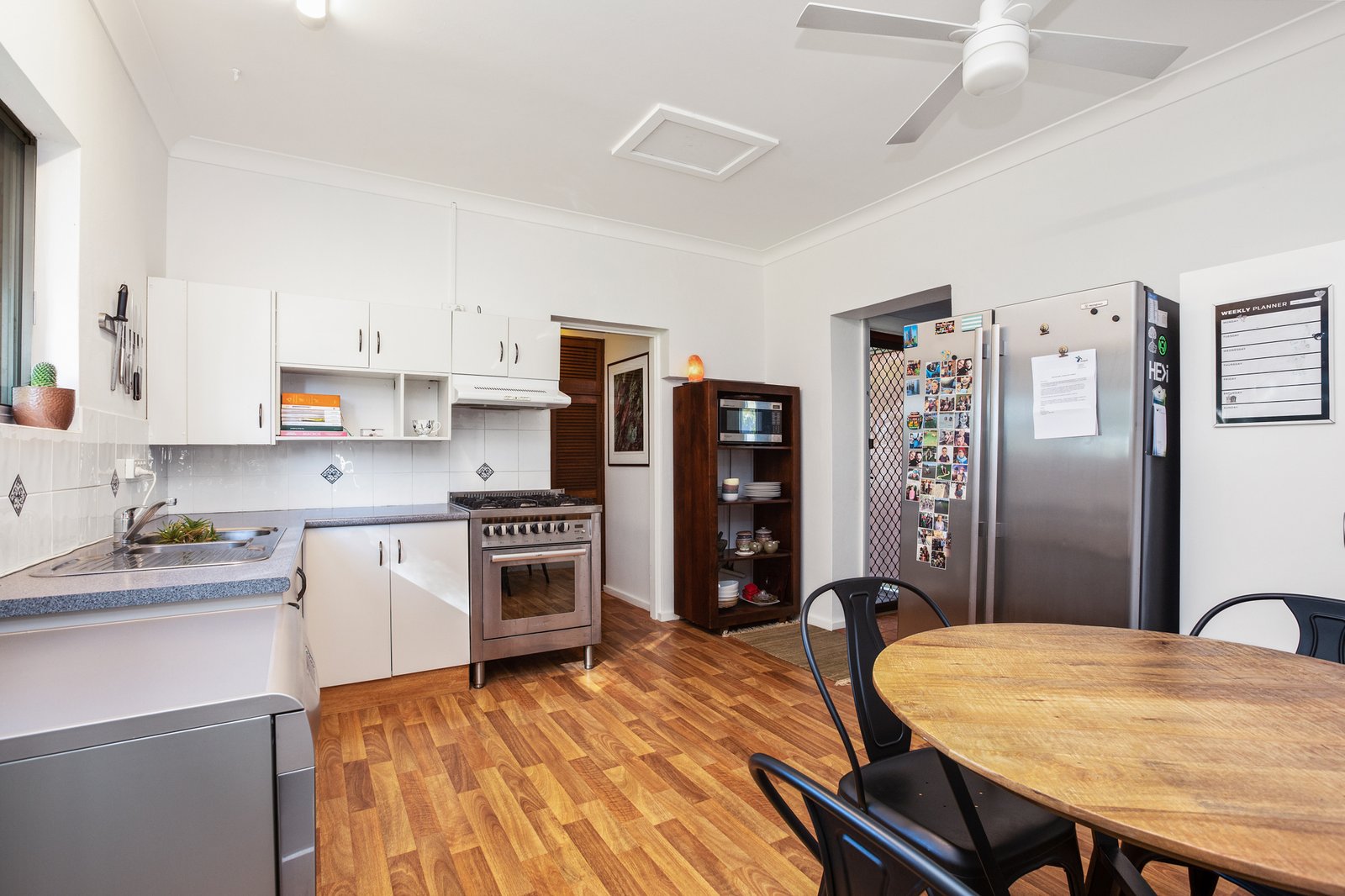 30 Oakhampton Road OAKHAMPTON 9