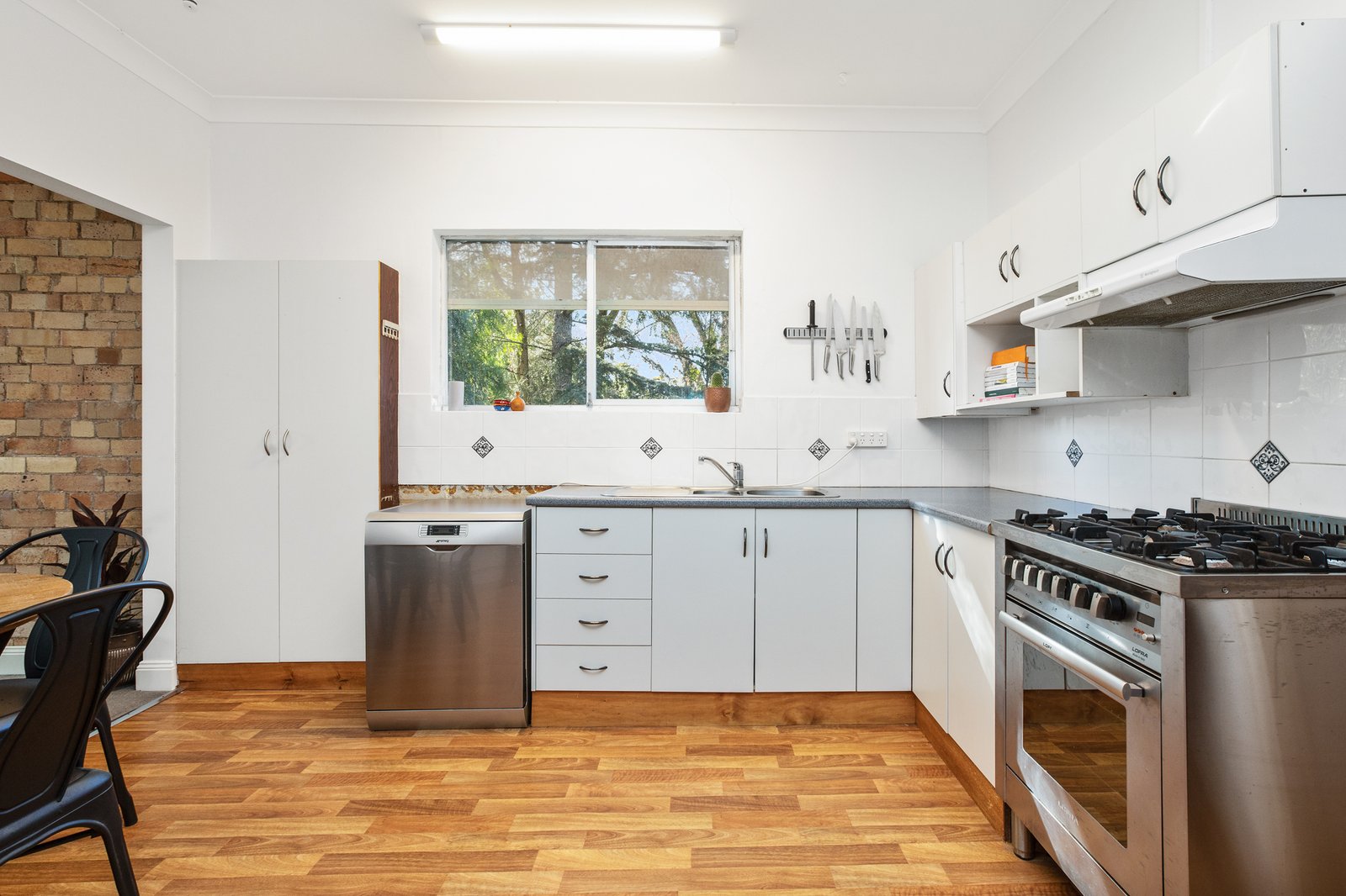 30 Oakhampton Road OAKHAMPTON 10
