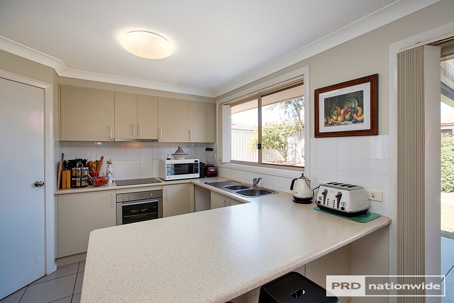30 Orley Drive TAMWORTH 12