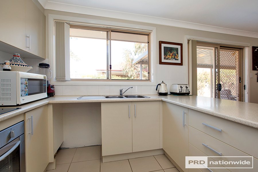 30 Orley Drive TAMWORTH 13