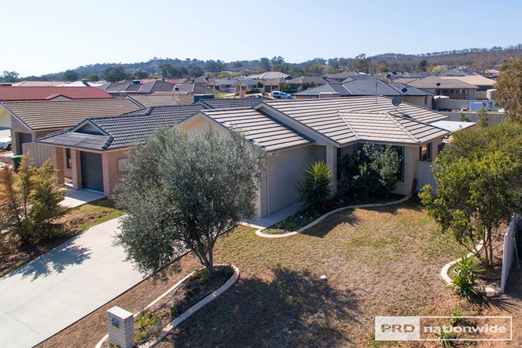 30 Orley Drive TAMWORTH 22