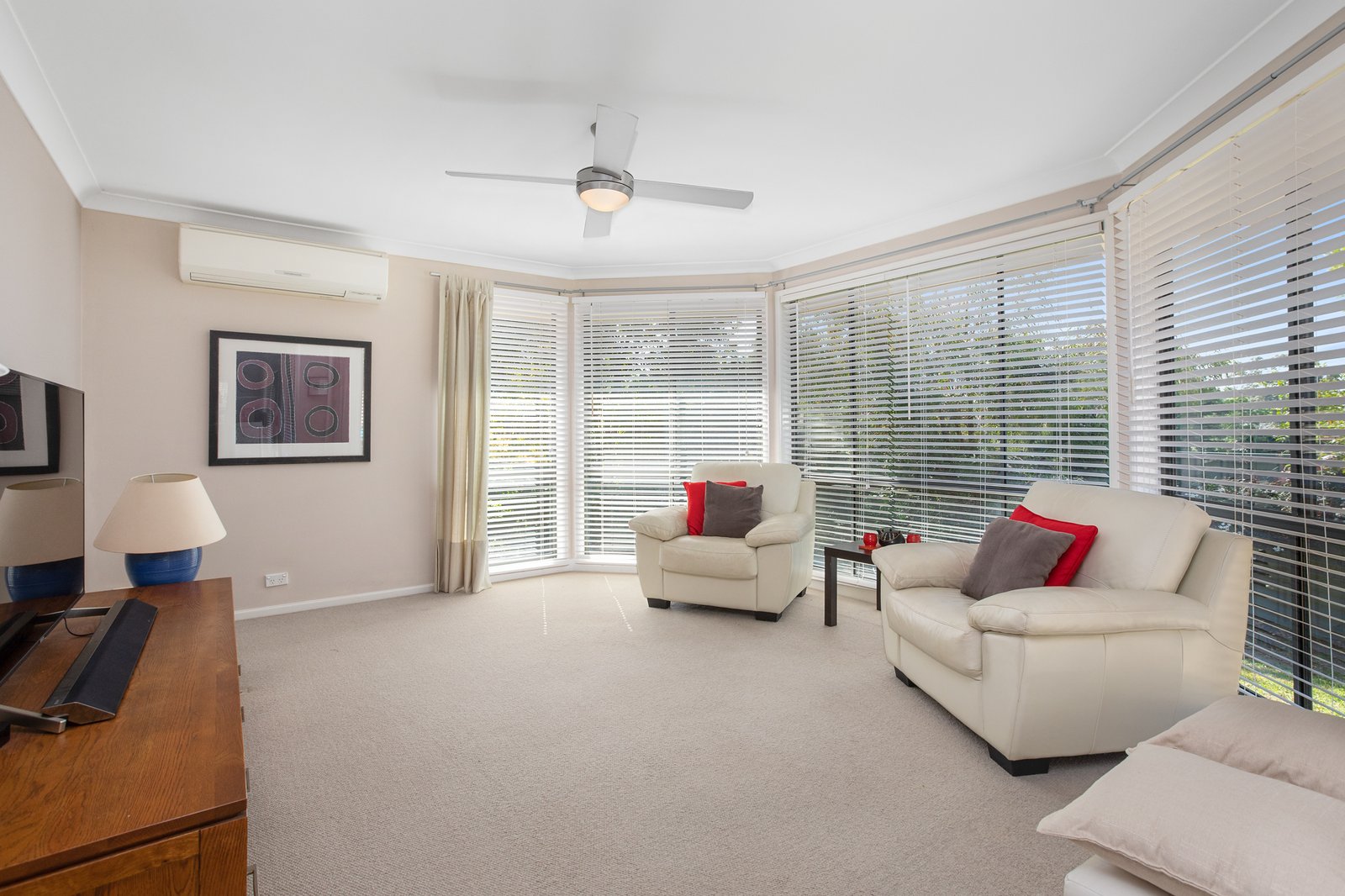 30 Parklands Road LARGS 9