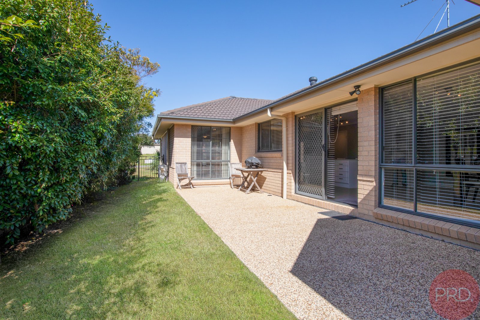 30 Parklands Road LARGS 11