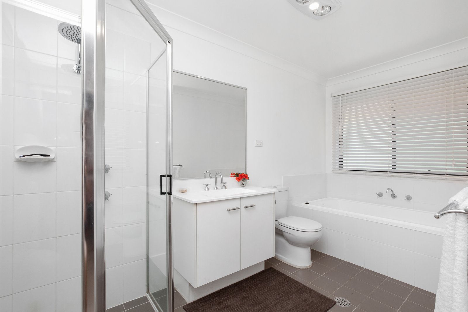 30 Parklands Road LARGS 20