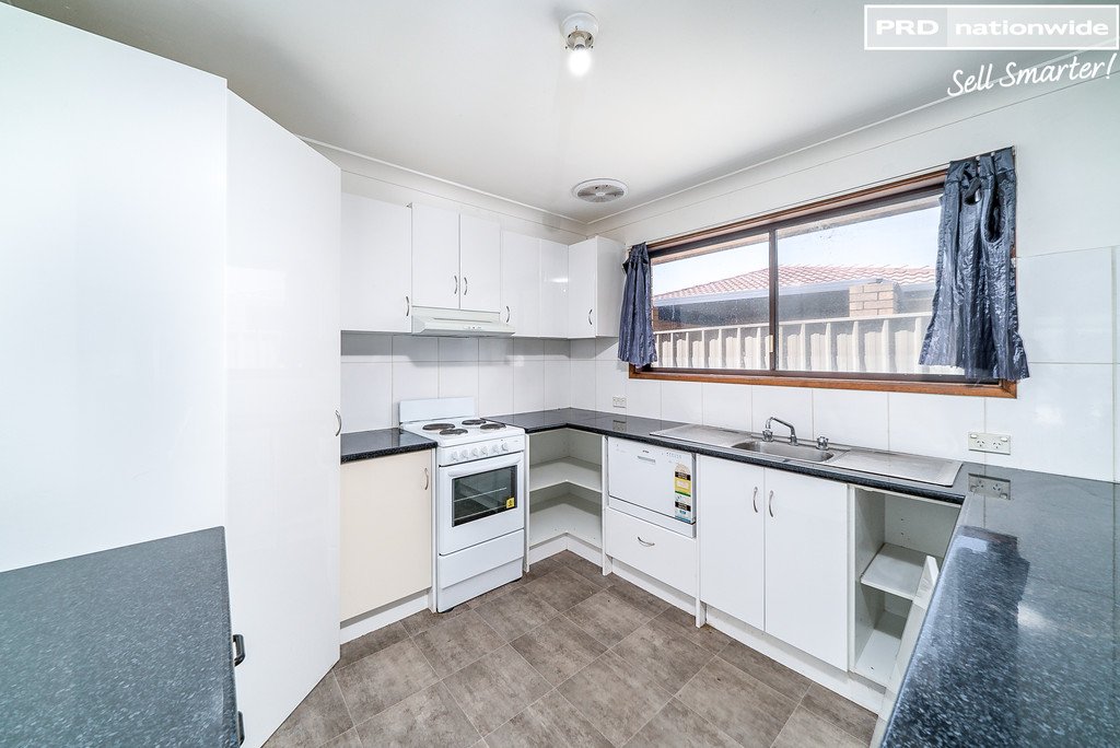 30 Pinaroo Drive GLENFIELD PARK 2