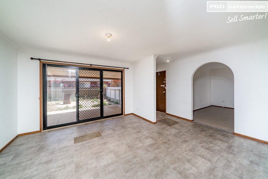 30 Pinaroo Drive GLENFIELD PARK 7