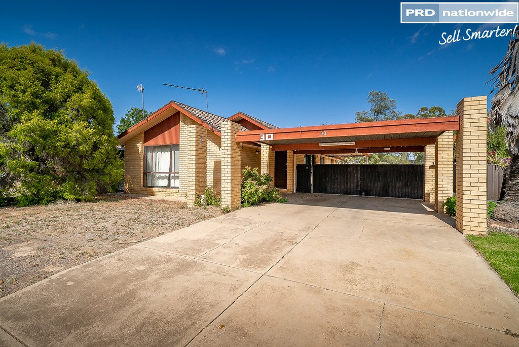 30 Pinaroo Drive GLENFIELD PARK 9