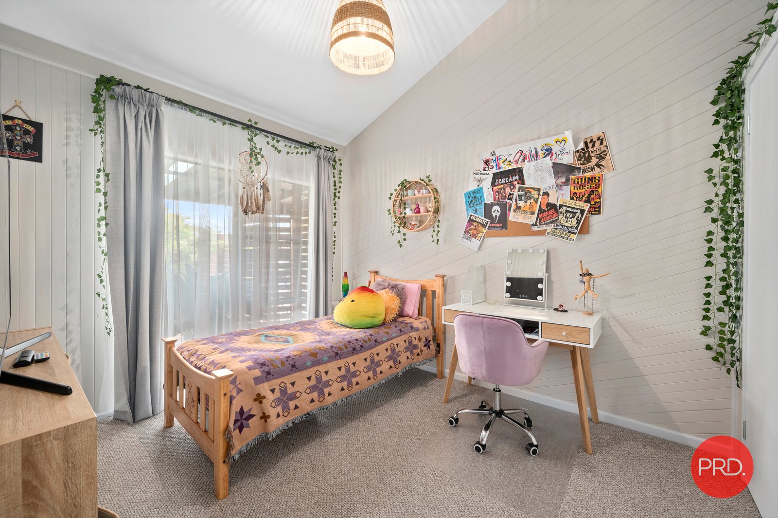 30 Pine Crescent SANDY BEACH 18