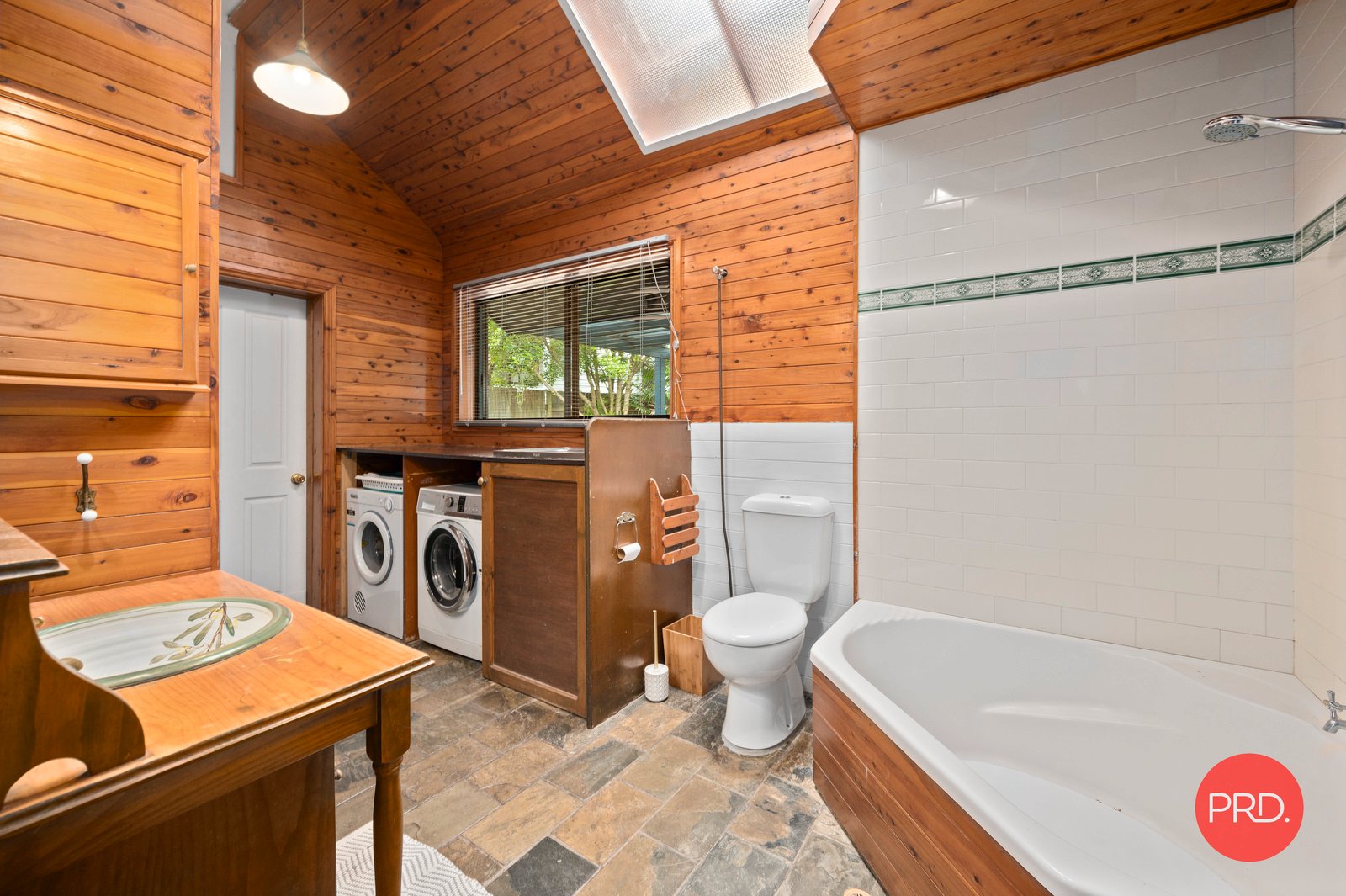 30 Pine Crescent SANDY BEACH 19