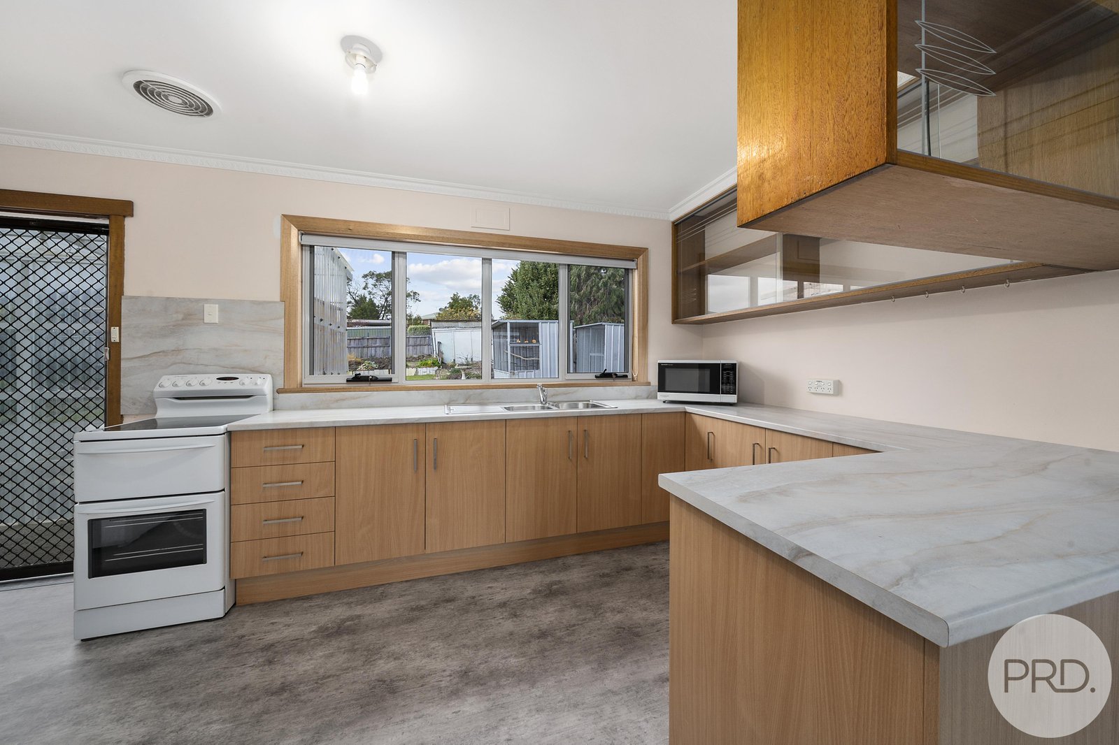 30 Racecourse Road BRIGHTON 7