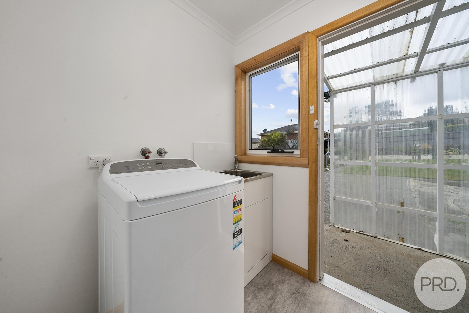 30 Racecourse Road BRIGHTON 11