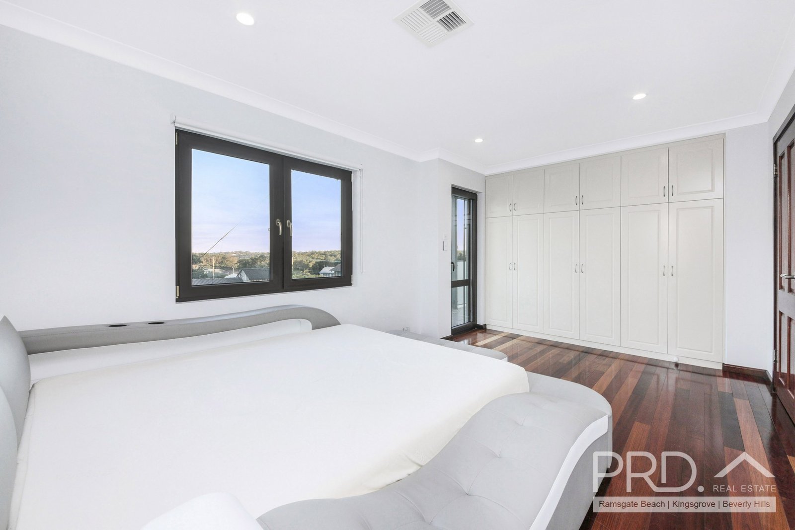 30 Rainbow Parade PEAKHURST HEIGHTS 7