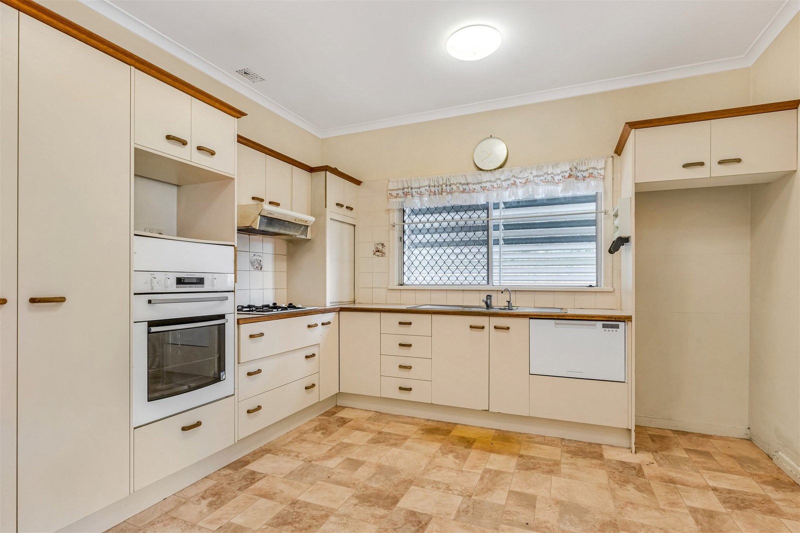 30 Raleigh St  VIRGINIA 8