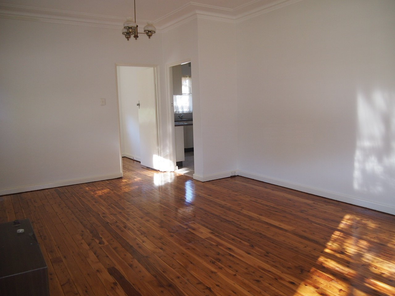 30 Renown Ave  OATLEY 3