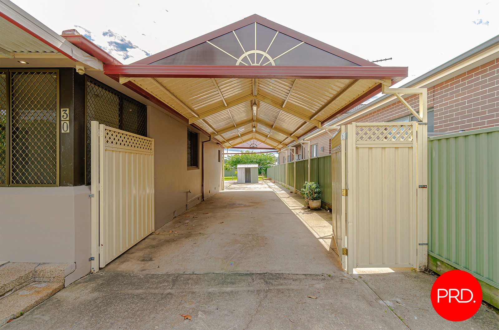 30 Robertson Road CHESTER HILL 2