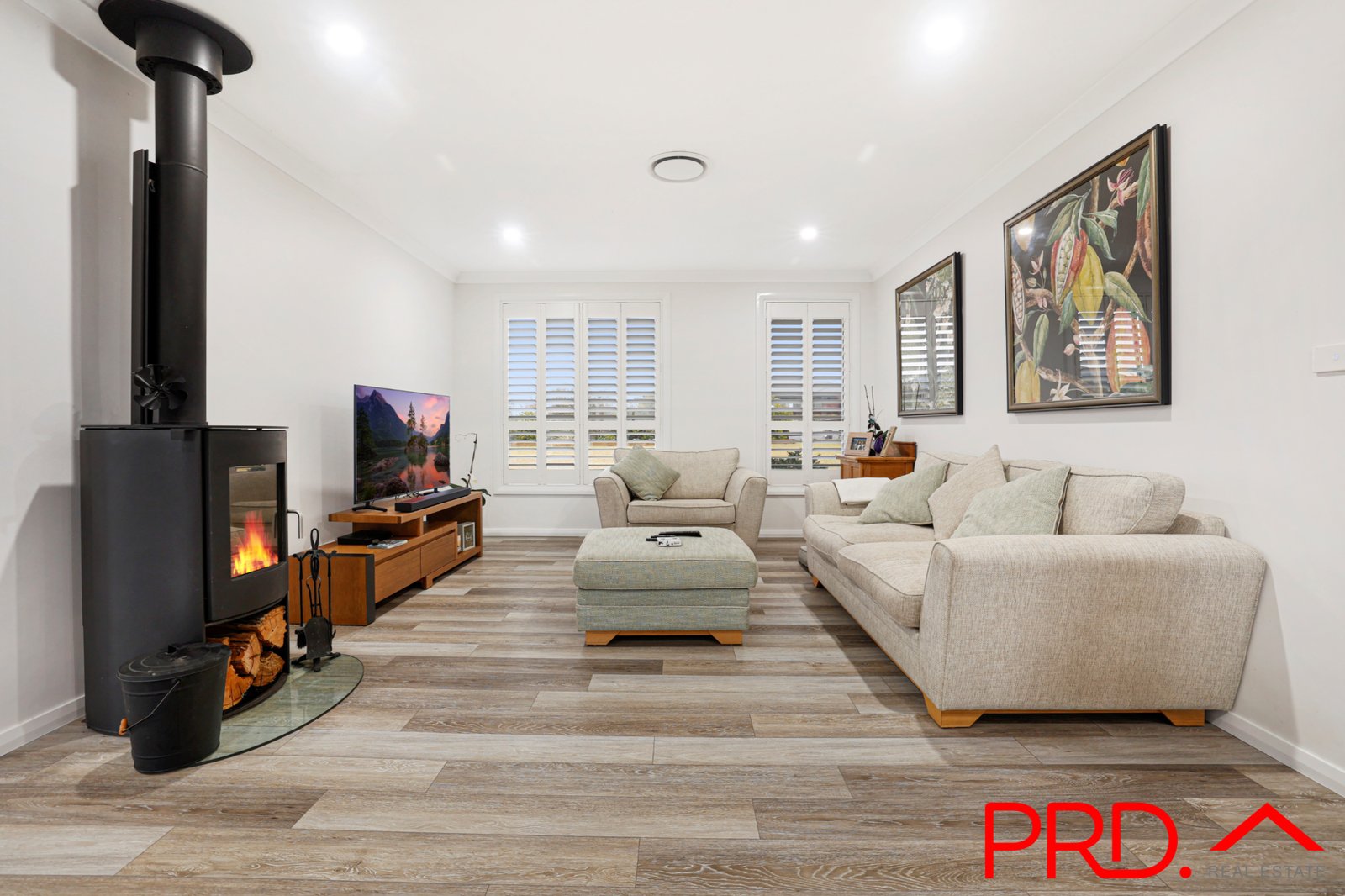 30 Rodeo Drive TAMWORTH 5