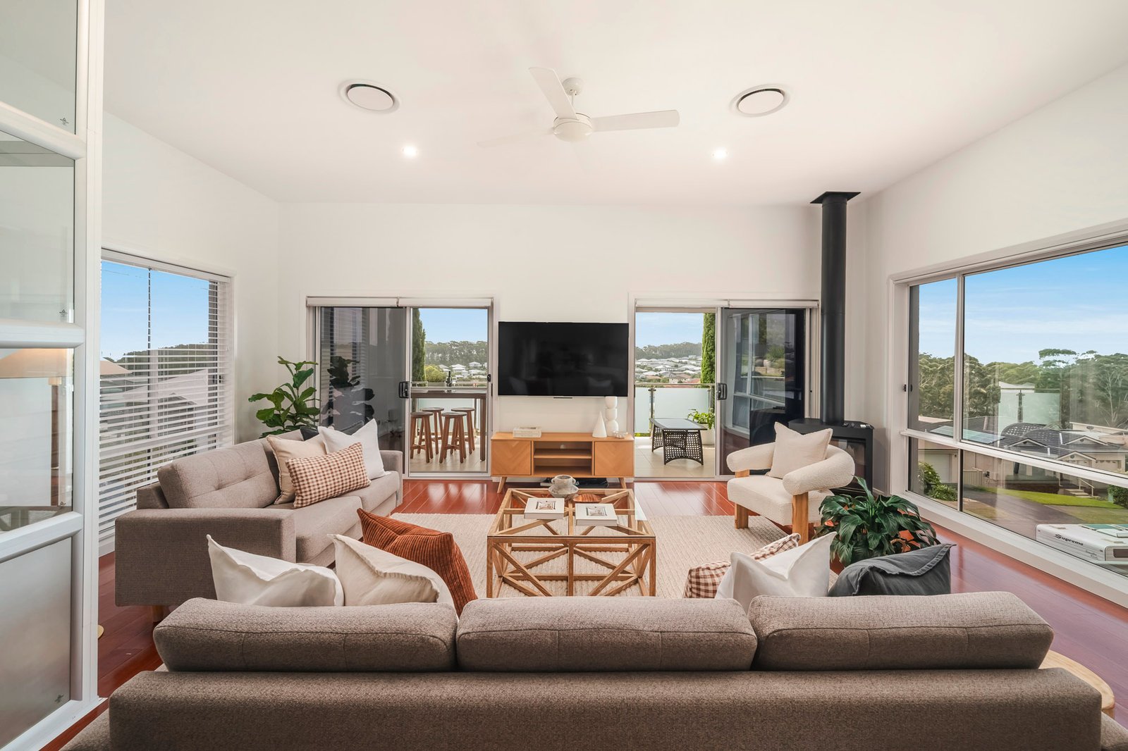 30 Saratoga Avenue CORLETTE 3