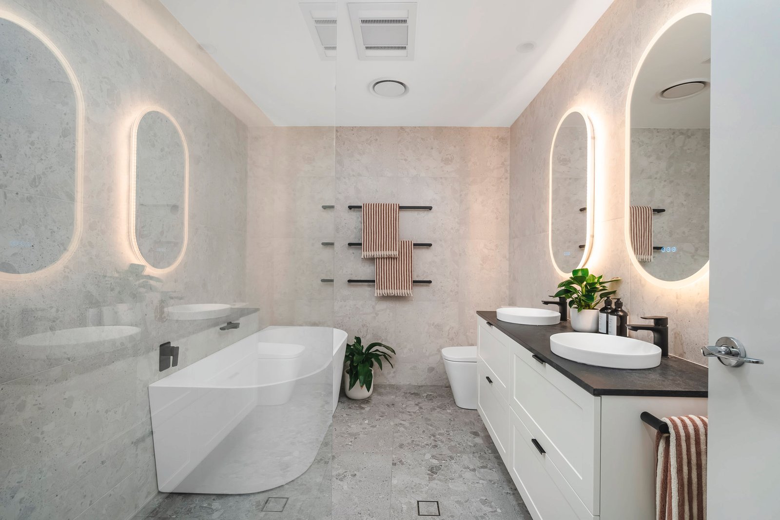 30 Saratoga Avenue CORLETTE 31