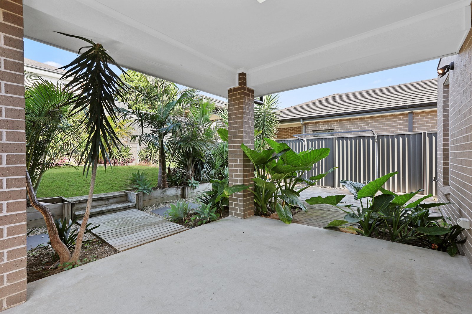 30 Server Ave  Jordan Springs 13