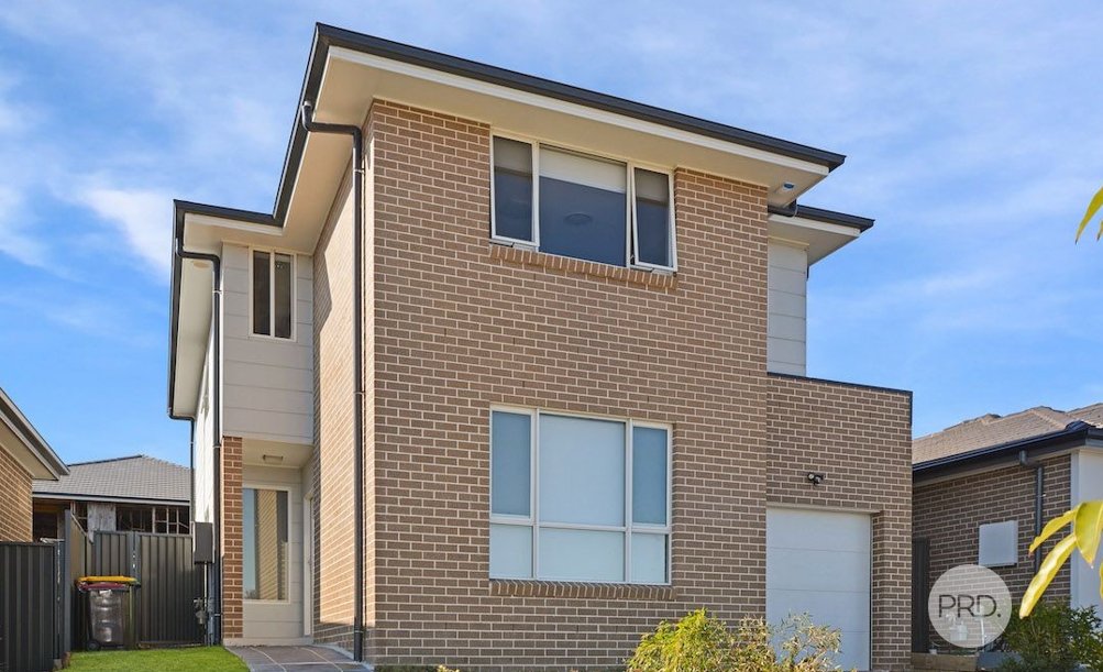 30 Server Avenue JORDAN SPRINGS 1