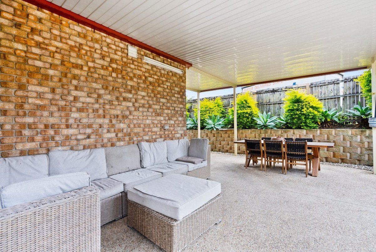 30 Sharscay Close Burleigh Heads 9