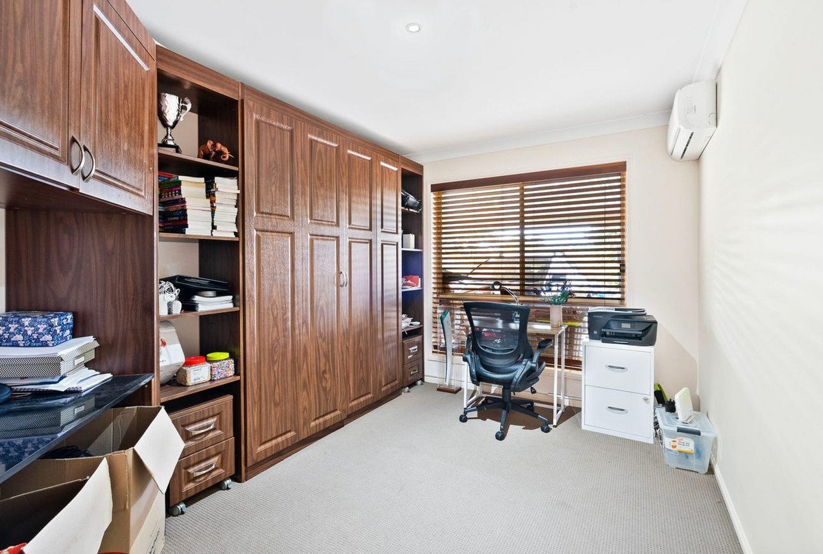 30 Sharscay Close Burleigh Heads 16