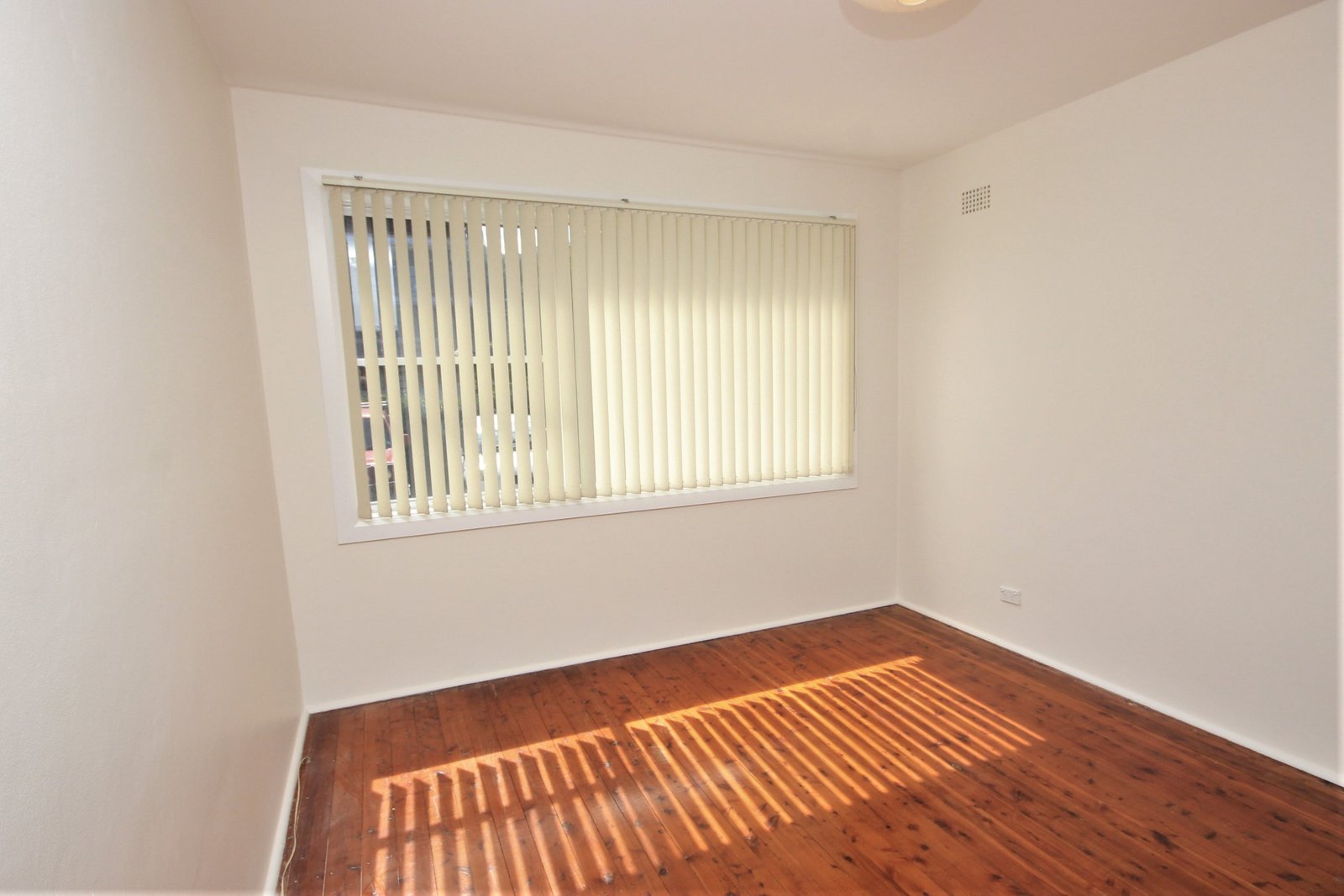 30 Solander Street MONTEREY 4