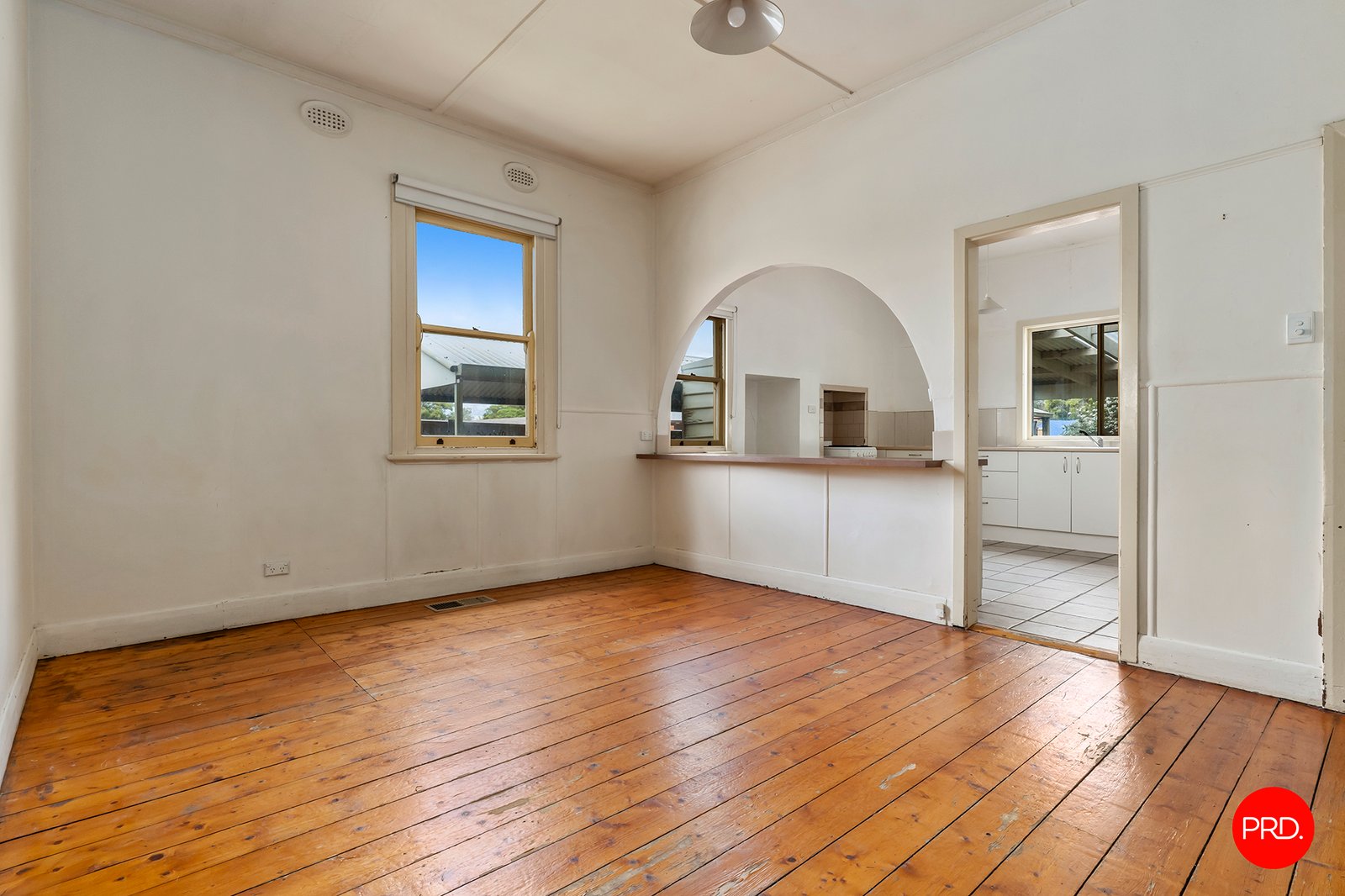 30 Somerville Street FLORA HILL 5