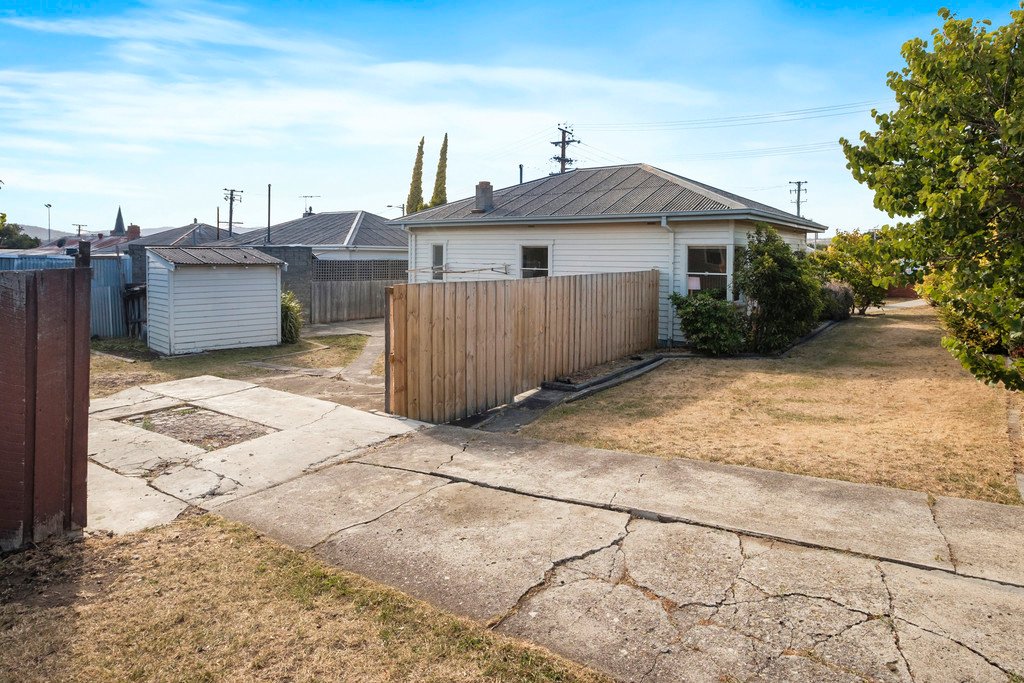 30 Springfield Avenue MOONAH 18