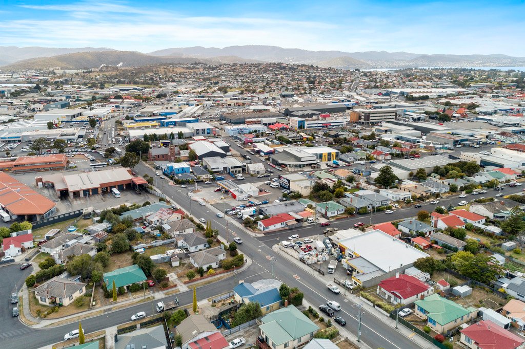 30 Springfield Avenue MOONAH 24