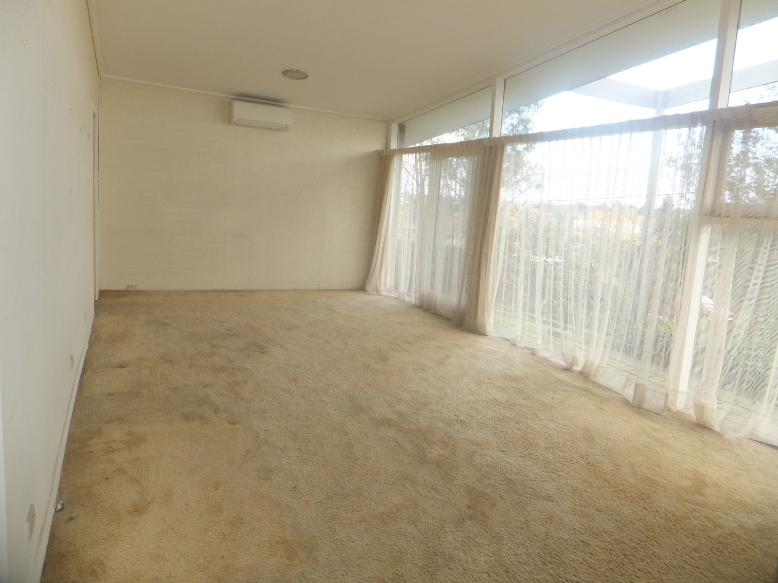 Gallery: 30 Stapley Crescent