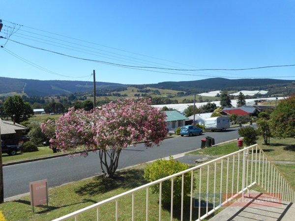 30 Sunnyside Avenue BATLOW 6