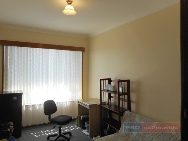 30 Sunnyside Avenue BATLOW 10