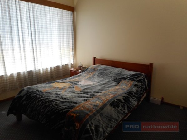 30 Sunnyside Avenue BATLOW 11